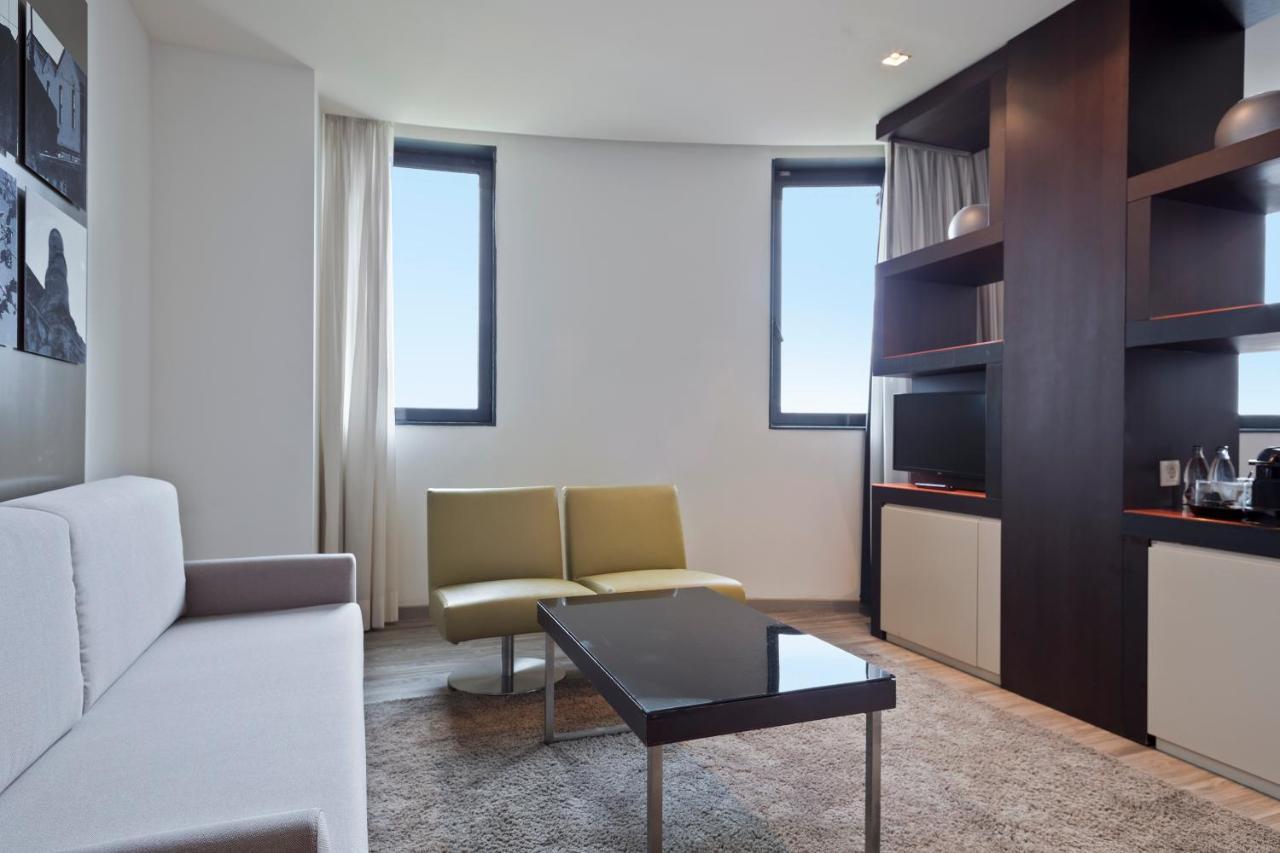 Hotel Barcelona Condal Mar Affiliated By Melia Екстер'єр фото