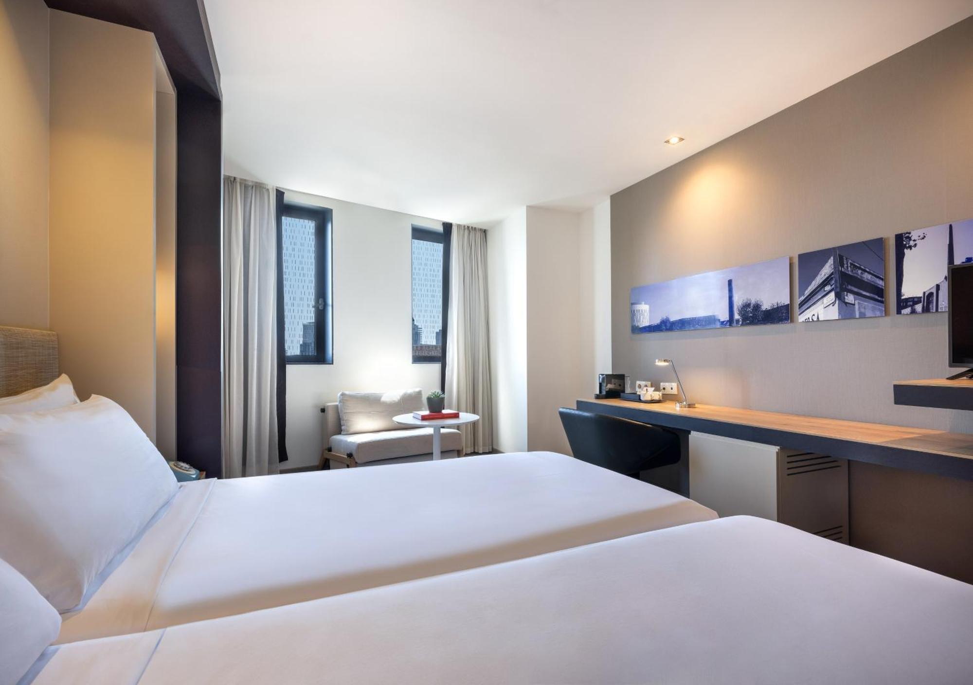 Hotel Barcelona Condal Mar Affiliated By Melia Екстер'єр фото
